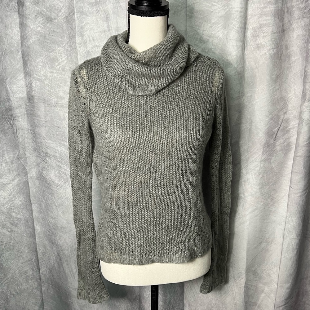 dEliA*s Gray Open Knit Layered Cowl Neck Bell Sleeve Sweater with Tank - Medium